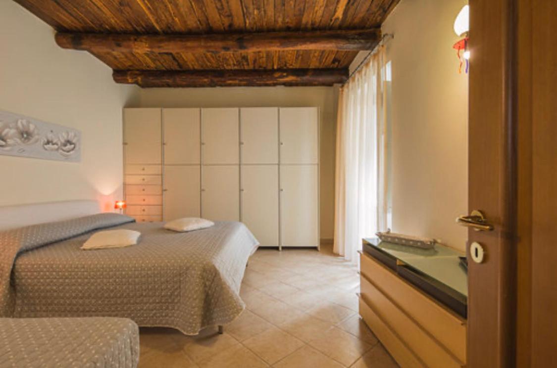 Le 8 Campane 2 Villa Salerno Bagian luar foto